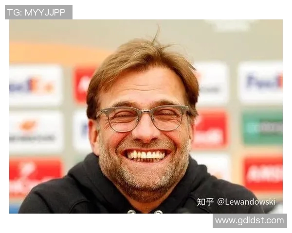 足球明星奈曼的职业生涯与成就揭秘及其在足球界的影响力分析